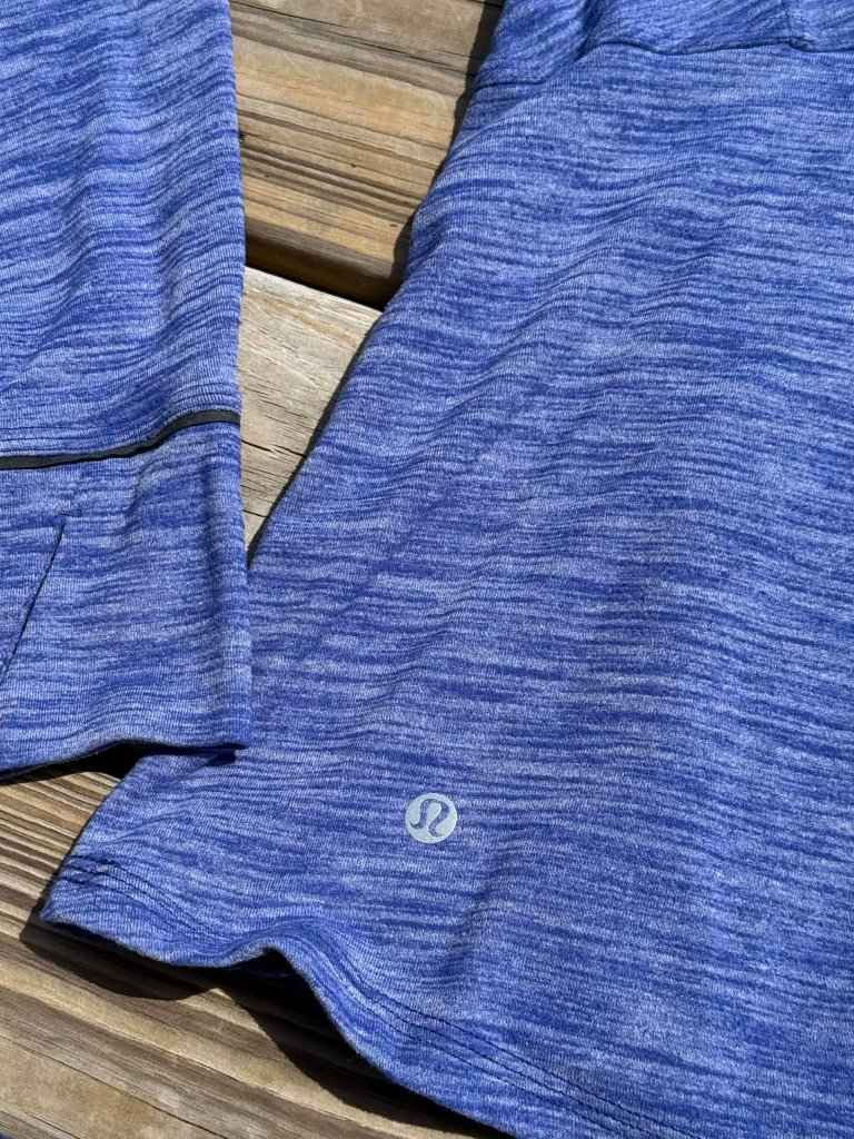 Lululemon 1/2 Zip Jacket Size 6 Blue, Thumb Hole Athleisure Clean Girl Gym 3270